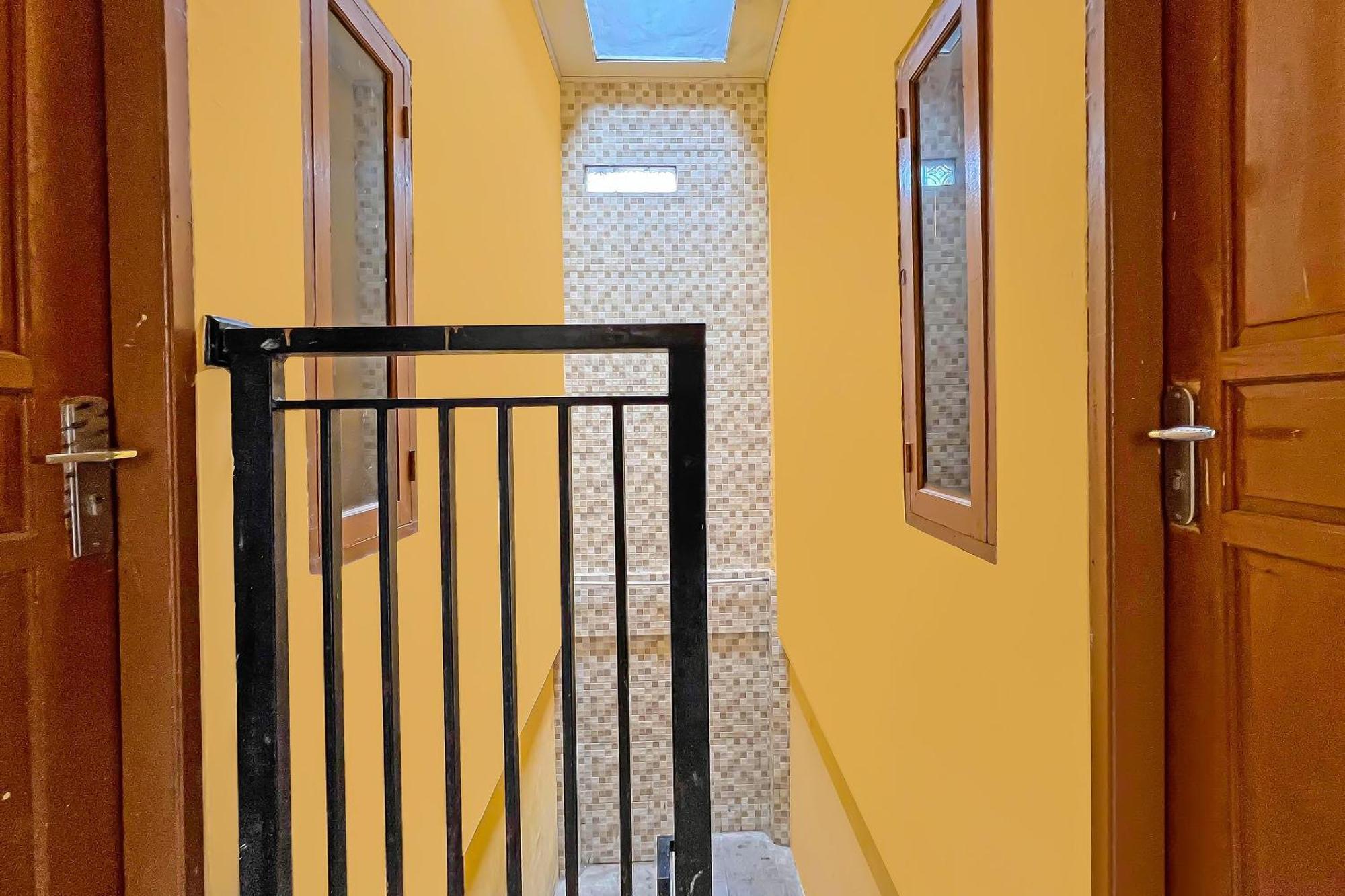 Spot On 92547 Wisma Dg Tata Makassar Bagian luar foto